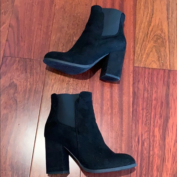 Black booties - Picture 2 of 3